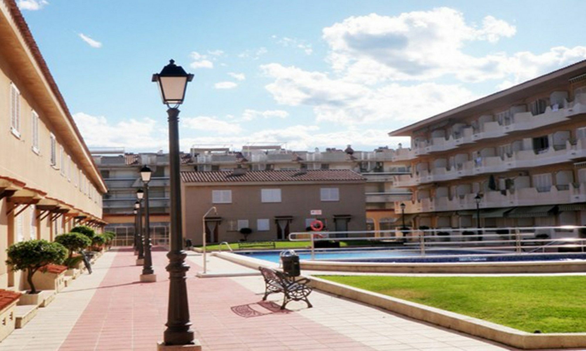 Apartsalou Cambrils Jupiter Eksteriør billede